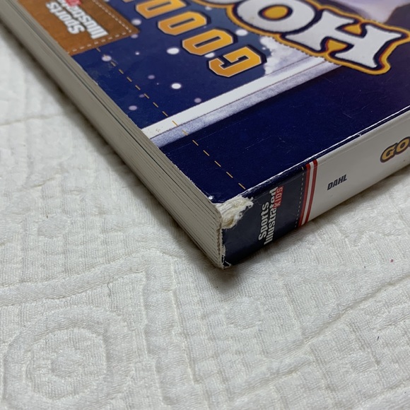 Goodnight Hockey by Michael Dahl - Sports Illustrated Kids Board Book - Picture 8 of 10